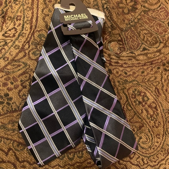 Michael Kors Tie - Picture 9 of 11